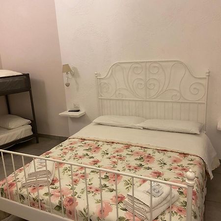 Beb La Gemma Bed & Breakfast Napoli Bagian luar foto