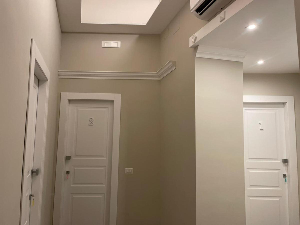 Beb La Gemma Bed & Breakfast Napoli Bagian luar foto