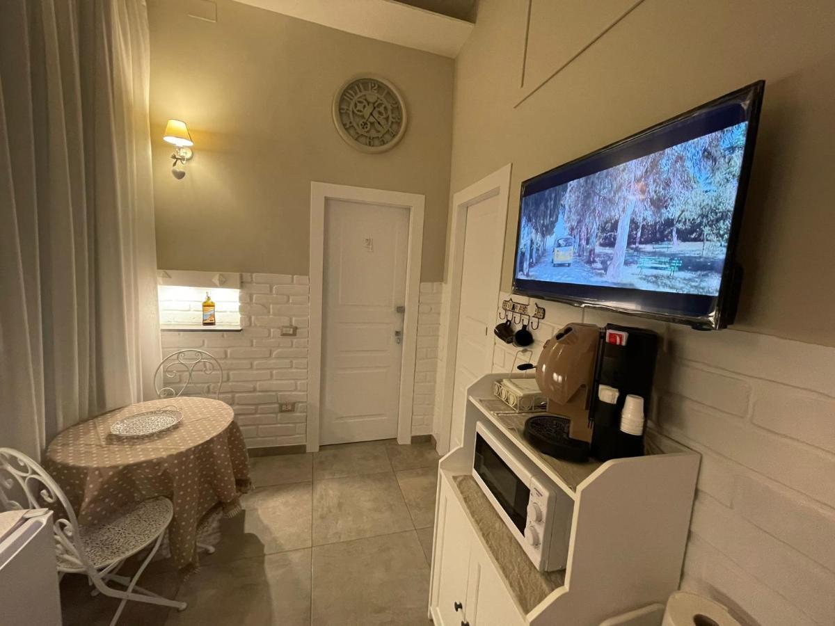 Beb La Gemma Bed & Breakfast Napoli Bagian luar foto
